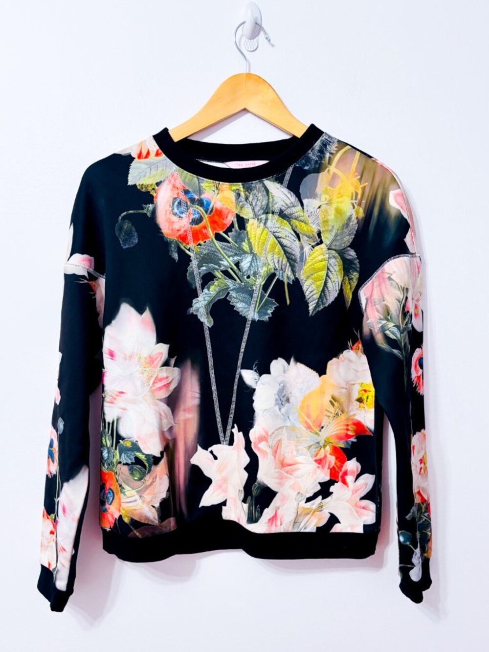 TED BAKER LONDON Black Floral Print Crewneck Long Sleeve Top Size 2